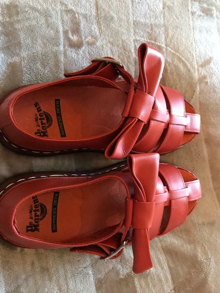 doc marten sandals size 6